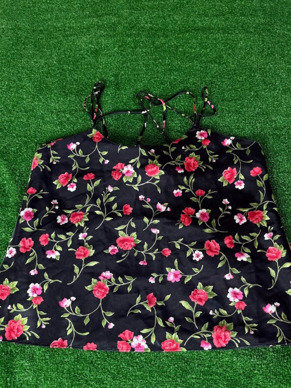 Kathy Ireland Black Satin Floral Camisole Sleep Tank Top Strappy Pajama Top L